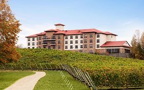 Holiday Inn Express & Suites Lexington North West-The Vineyard By Ihg